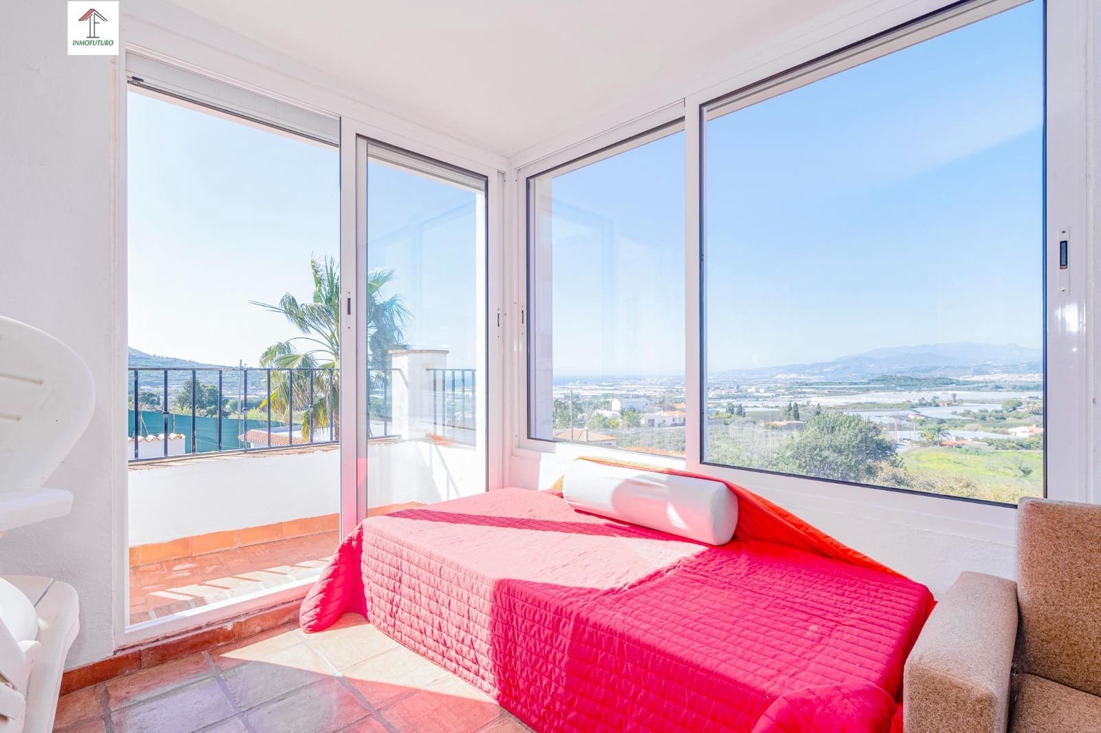 4 bedroom Villa for sale in Motril with pool garage - € 485,000 (Ref: 9814501)
