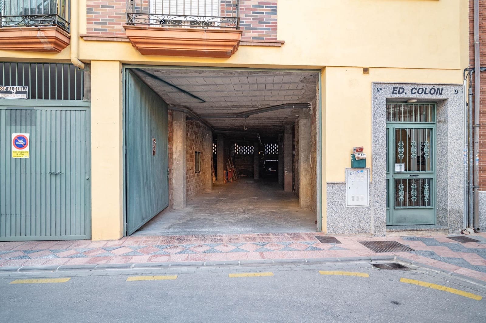 Kommersiell till salu i Armilla - 259 000 € (Ref: 9814502)