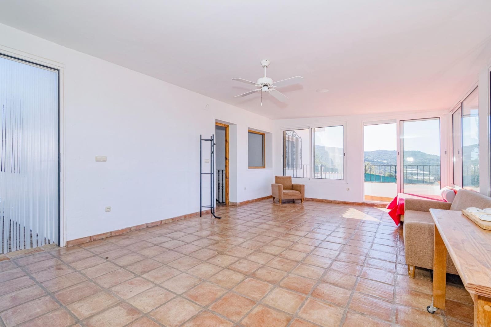 4 bedroom Villa for sale in Motril with pool garage - € 485,000 (Ref: 9814504)