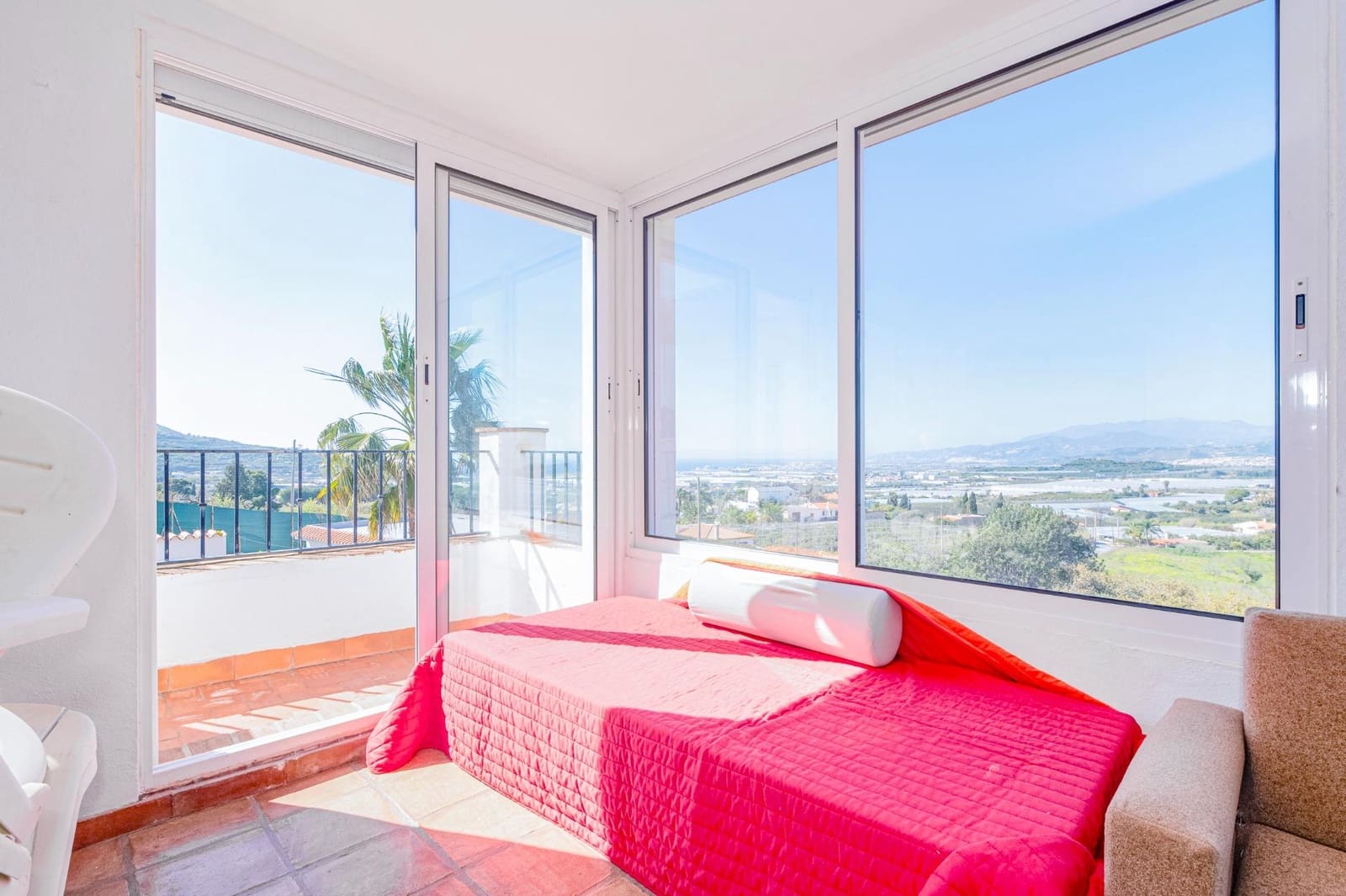 4 bedroom Villa for sale in Motril with pool garage - € 485,000 (Ref: 9814504)