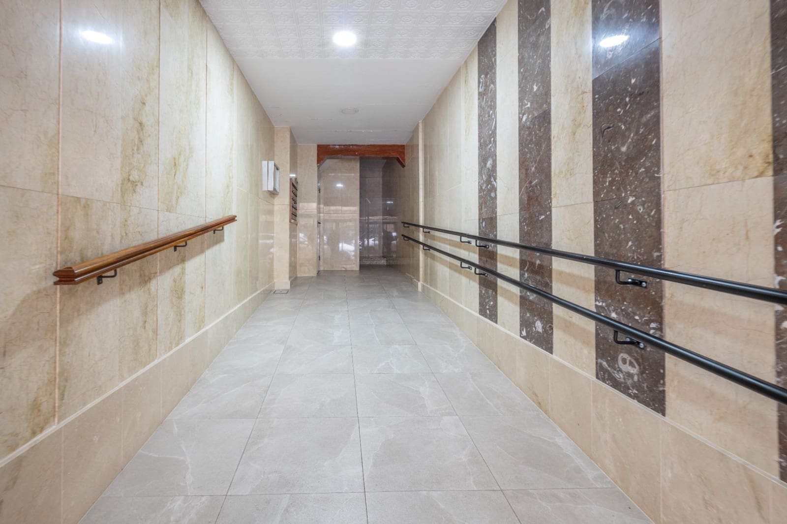 3 soveværelse Lejlighed til salg i Granada by - € 189.000 (Ref: 9814505)