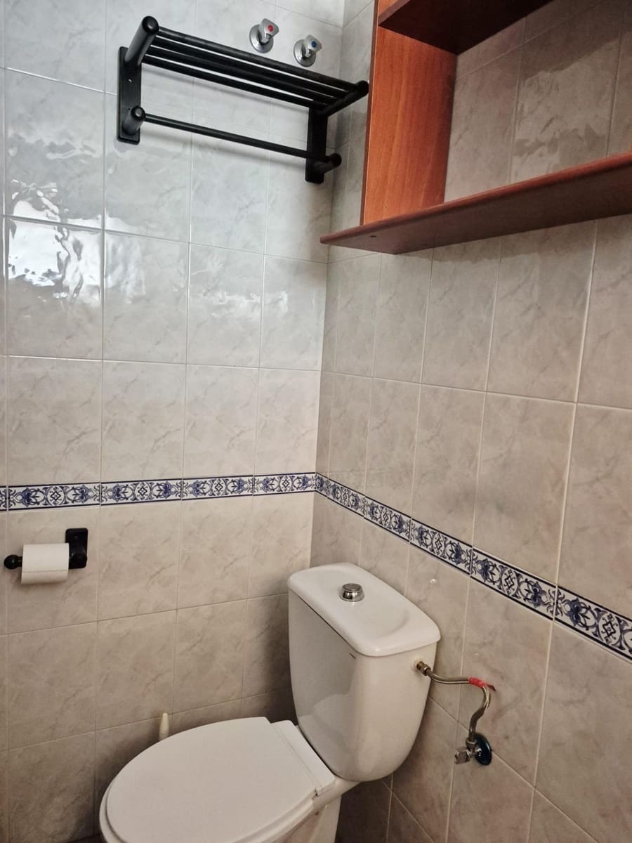 Apartamento de 4 habitaciones en Granada ciudad en venta con garaje - 218.000 € (Ref: 9814507)