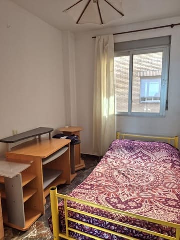 4 soveværelse Lejlighed til salg i Granada by med garage - € 218.000 (Ref: 9814507)