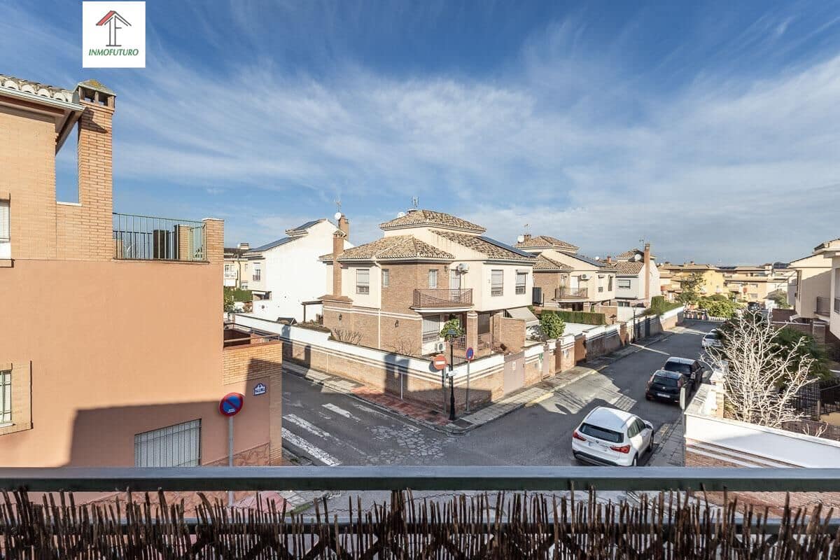 5 Zimmer Reihenhaus zu verkaufen in Ogijares mit Garage - 339.000 € (Ref: 9814509)