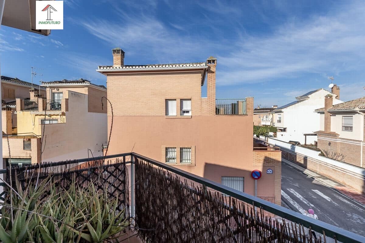 5 Zimmer Reihenhaus zu verkaufen in Ogijares mit Garage - 339.000 € (Ref: 9814509)