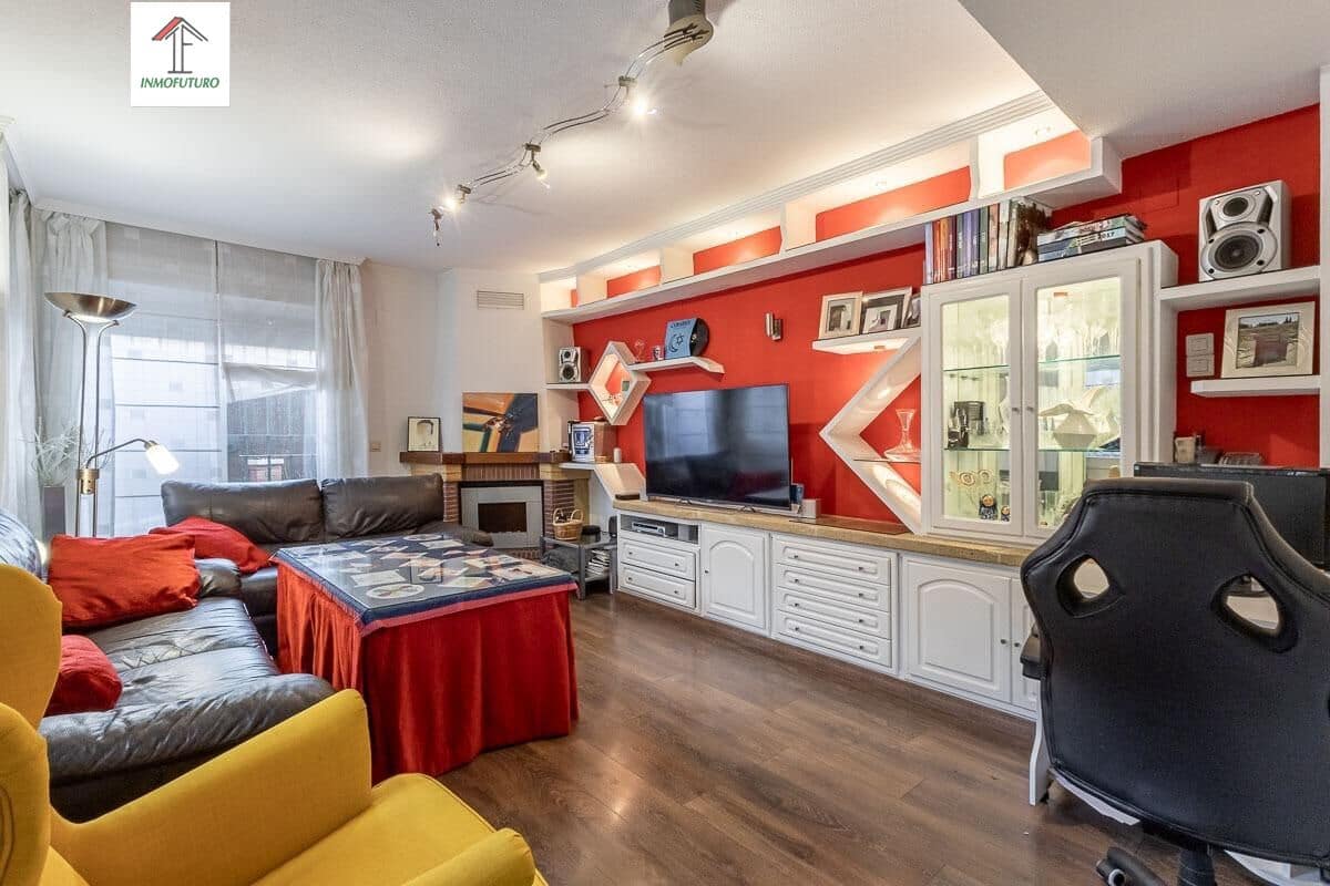 5 Zimmer Reihenhaus zu verkaufen in Ogijares mit Garage - 339.000 € (Ref: 9814509)