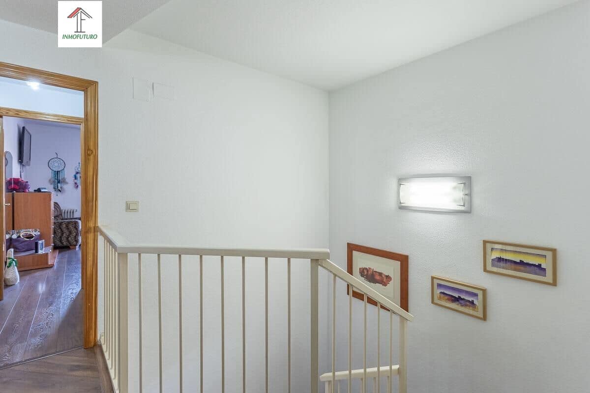 5 Zimmer Reihenhaus zu verkaufen in Ogijares mit Garage - 339.000 € (Ref: 9814509)