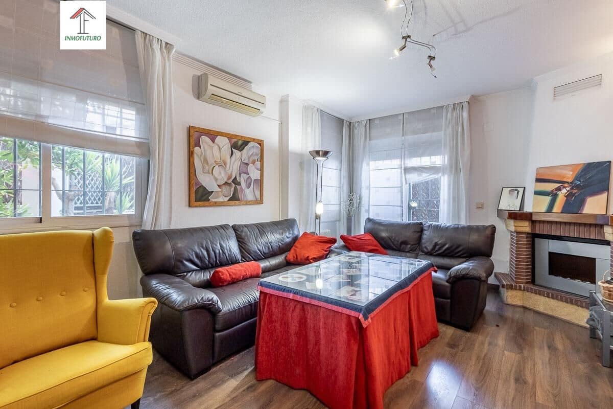5 Zimmer Reihenhaus zu verkaufen in Ogijares mit Garage - 339.000 € (Ref: 9814509)