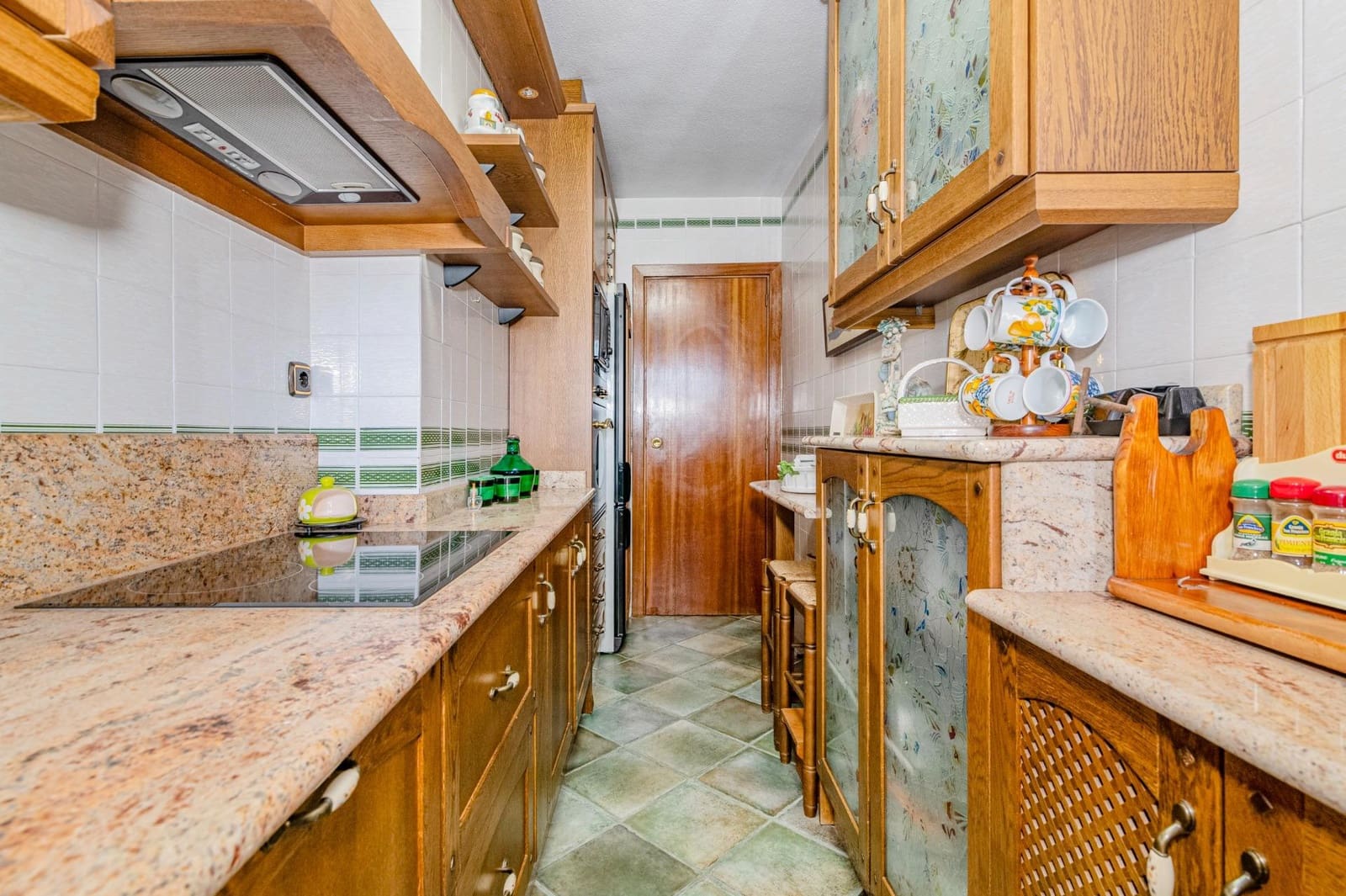 3 soveværelse Lejlighed til salg i Granada by med garage - € 265.000 (Ref: 9814510)