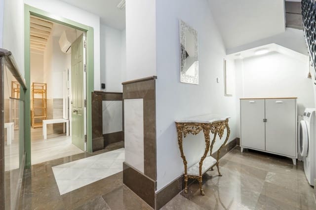 Casa de 4 habitaciones en Centro - Sagrario, Granada ciudad en venta - 720.000 € (Ref: 9814511)