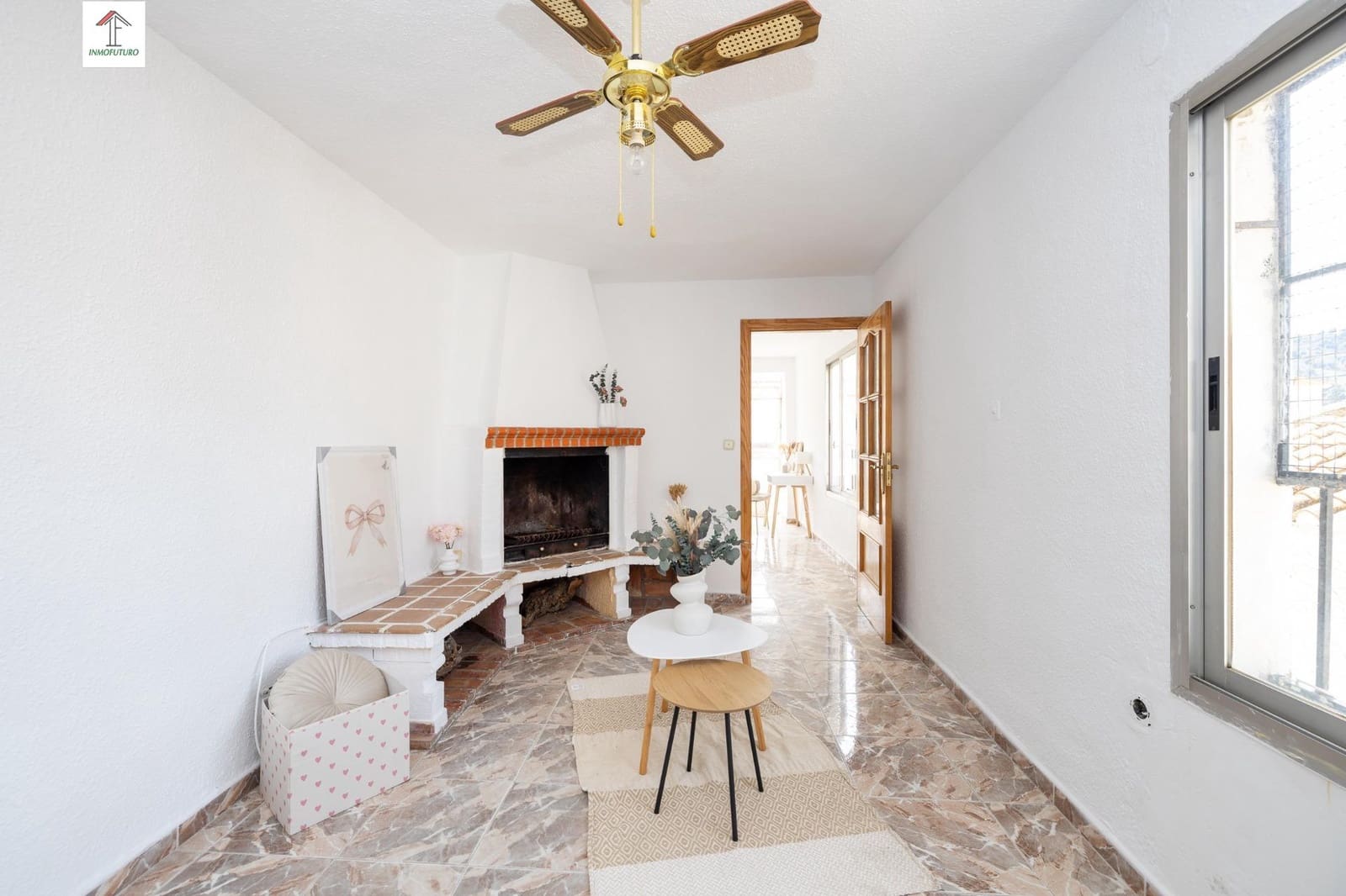 4 bedroom Apartment for sale in Cenes de la Vega - € 135,000 (Ref: 9814512)