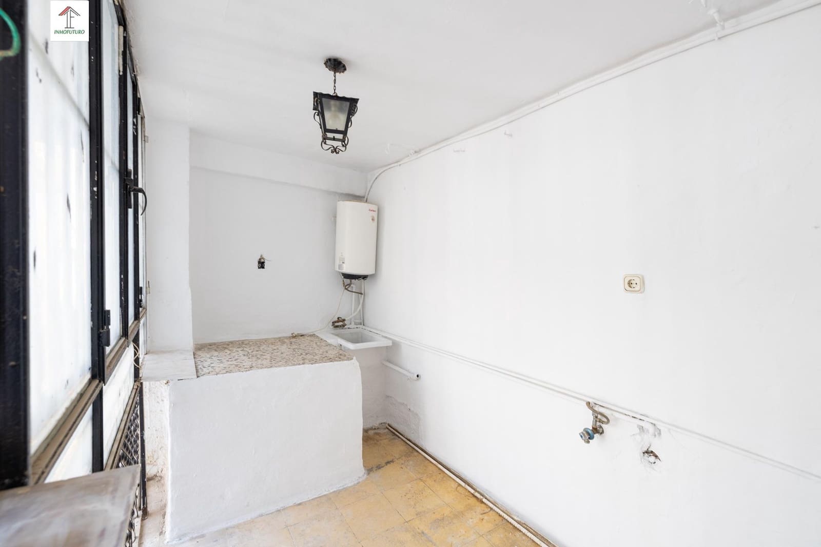 4 bedroom Apartment for sale in Cenes de la Vega - € 135,000 (Ref: 9814512)
