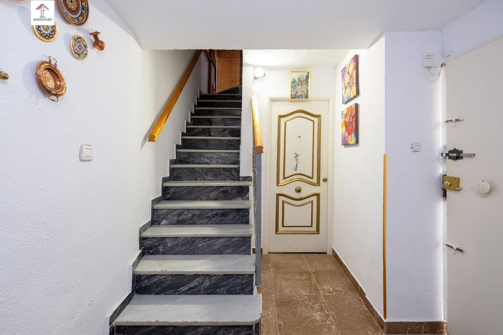 4 bedroom Apartment for sale in Cenes de la Vega - € 135,000 (Ref: 9814512)