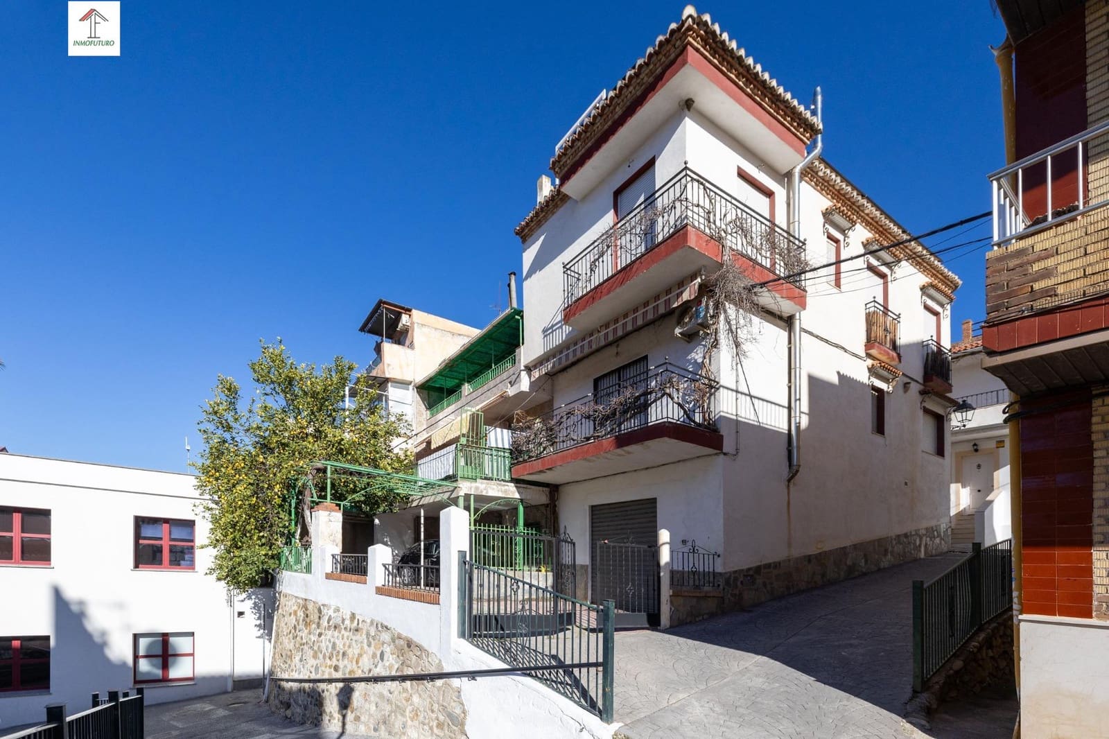 4 bedroom Apartment for sale in Cenes de la Vega - € 135,000 (Ref: 9814512)