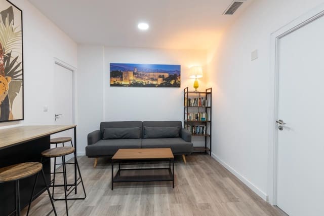 2 soveværelse Lejlighed til salg i Centro, Granada by - € 232.000 (Ref: 9814513)