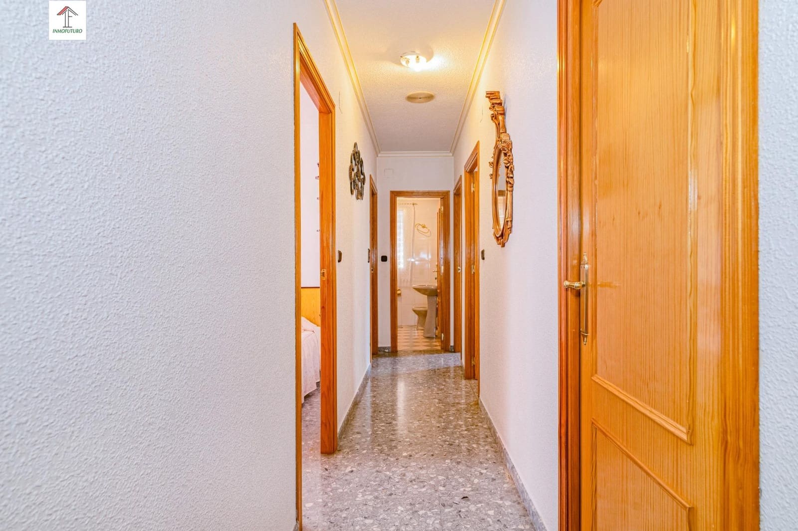 4 bedroom Villa for sale in Peligros with pool - € 395,000 (Ref: 9814514)