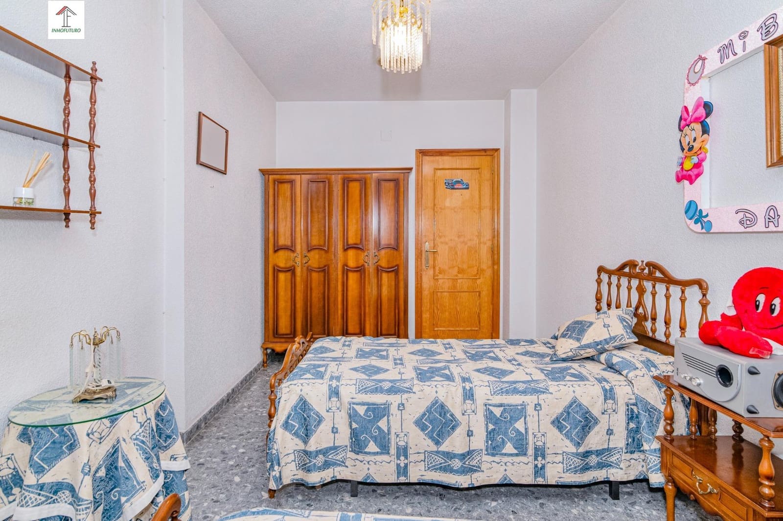 4 bedroom Villa for sale in Peligros with pool - € 395,000 (Ref: 9814514)