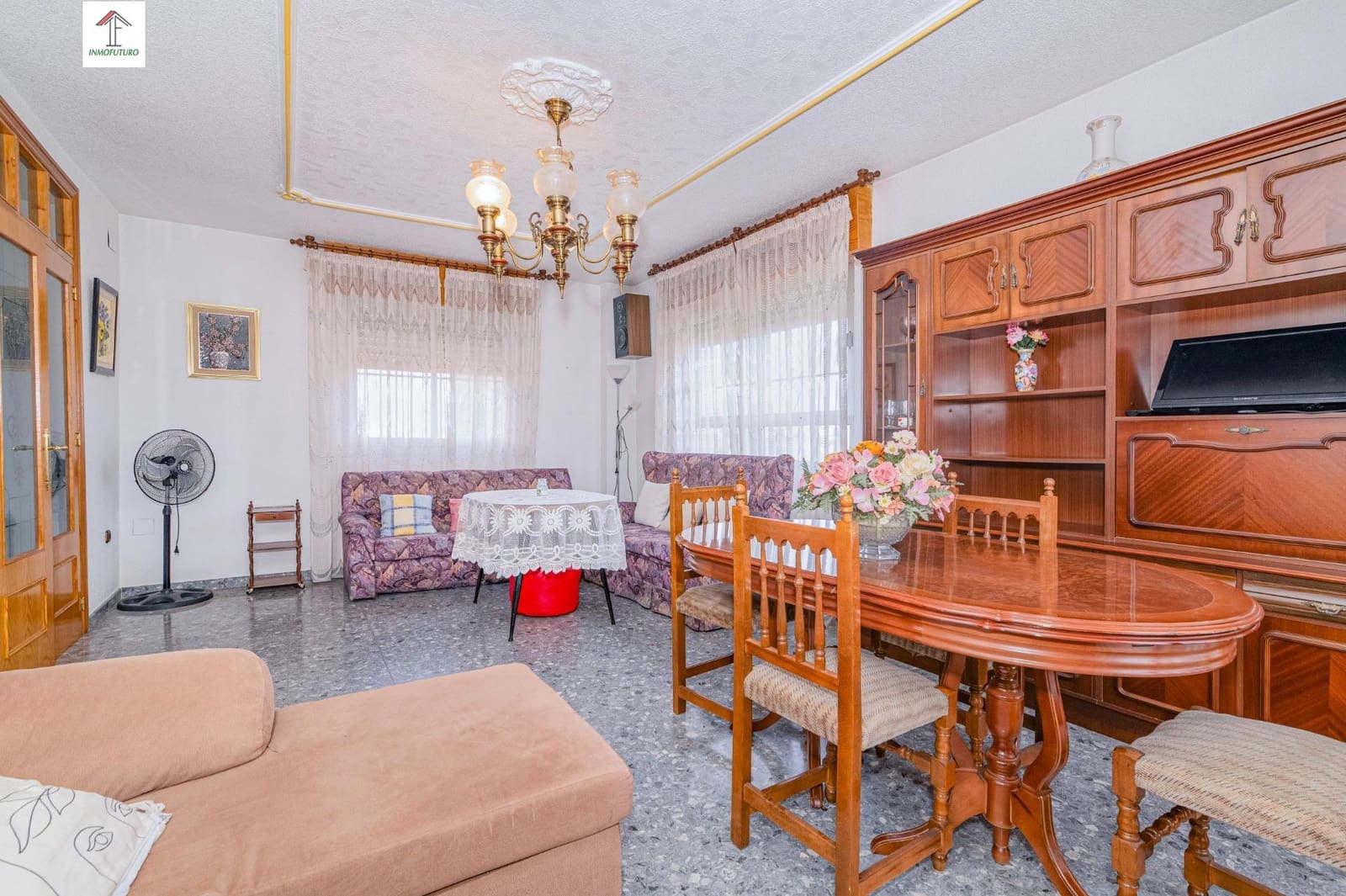 4 bedroom Villa for sale in Peligros with pool - € 395,000 (Ref: 9814514)