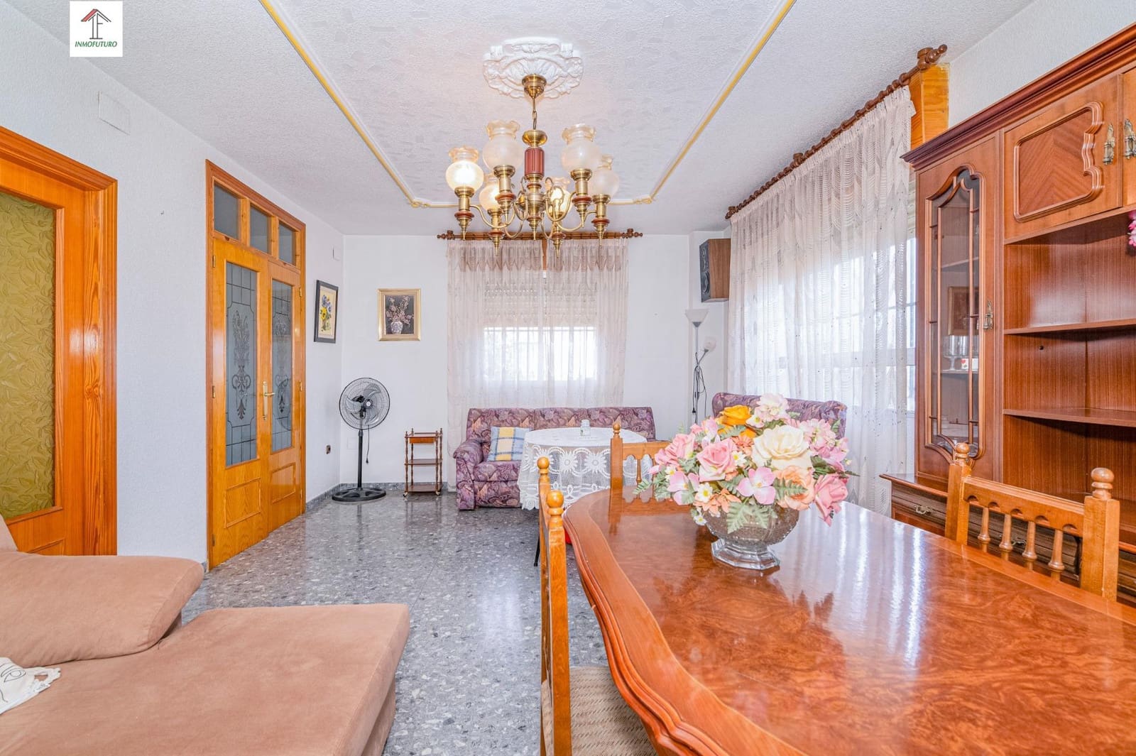 4 bedroom Villa for sale in Peligros with pool - € 395,000 (Ref: 9814514)