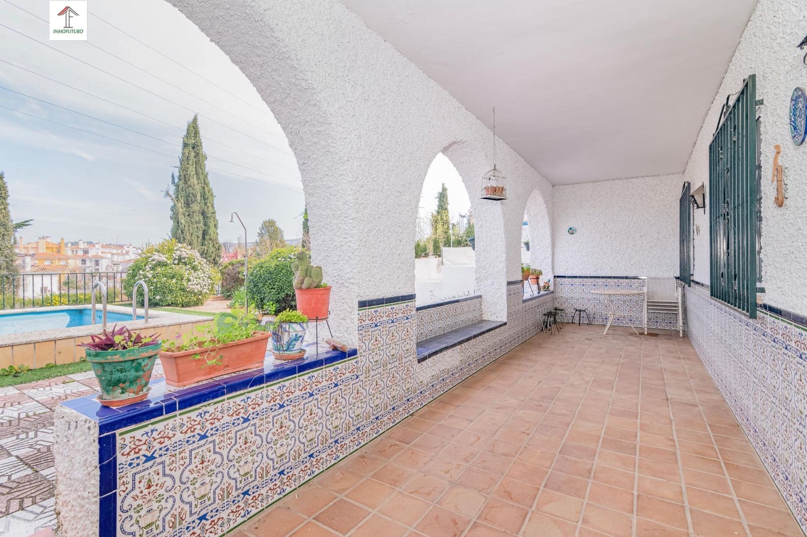 4 bedroom Villa for sale in Peligros with pool - € 395,000 (Ref: 9814514)