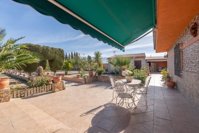 2 soveværelse Villa til salg i Campus de la Salud, Granada by med swimmingpool garage - € 269.900 (Ref: 9814516)