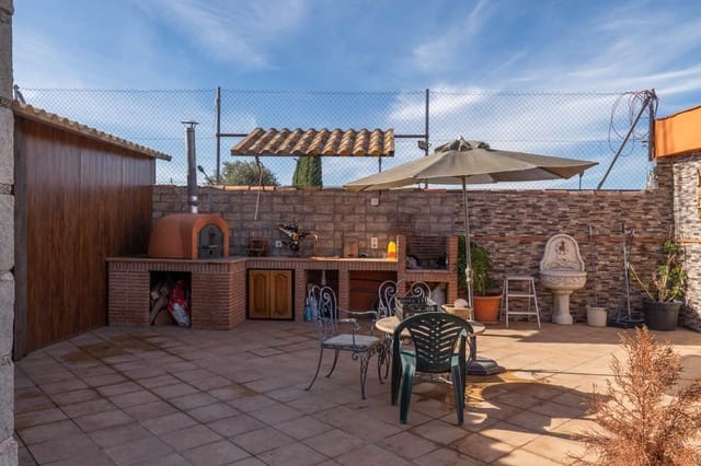 2 soveværelse Villa til salg i Campus de la Salud, Granada by med swimmingpool garage - € 269.900 (Ref: 9814516)