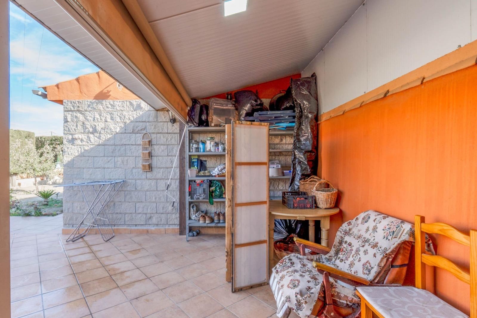 2 soveværelse Villa til salg i Granada by med swimmingpool garage - € 269.900 (Ref: 9814516)
