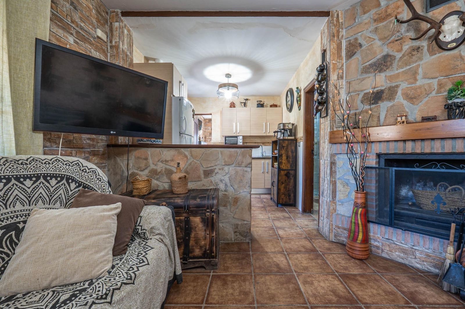 2 soveværelse Villa til salg i Granada by med swimmingpool garage - € 269.900 (Ref: 9814516)