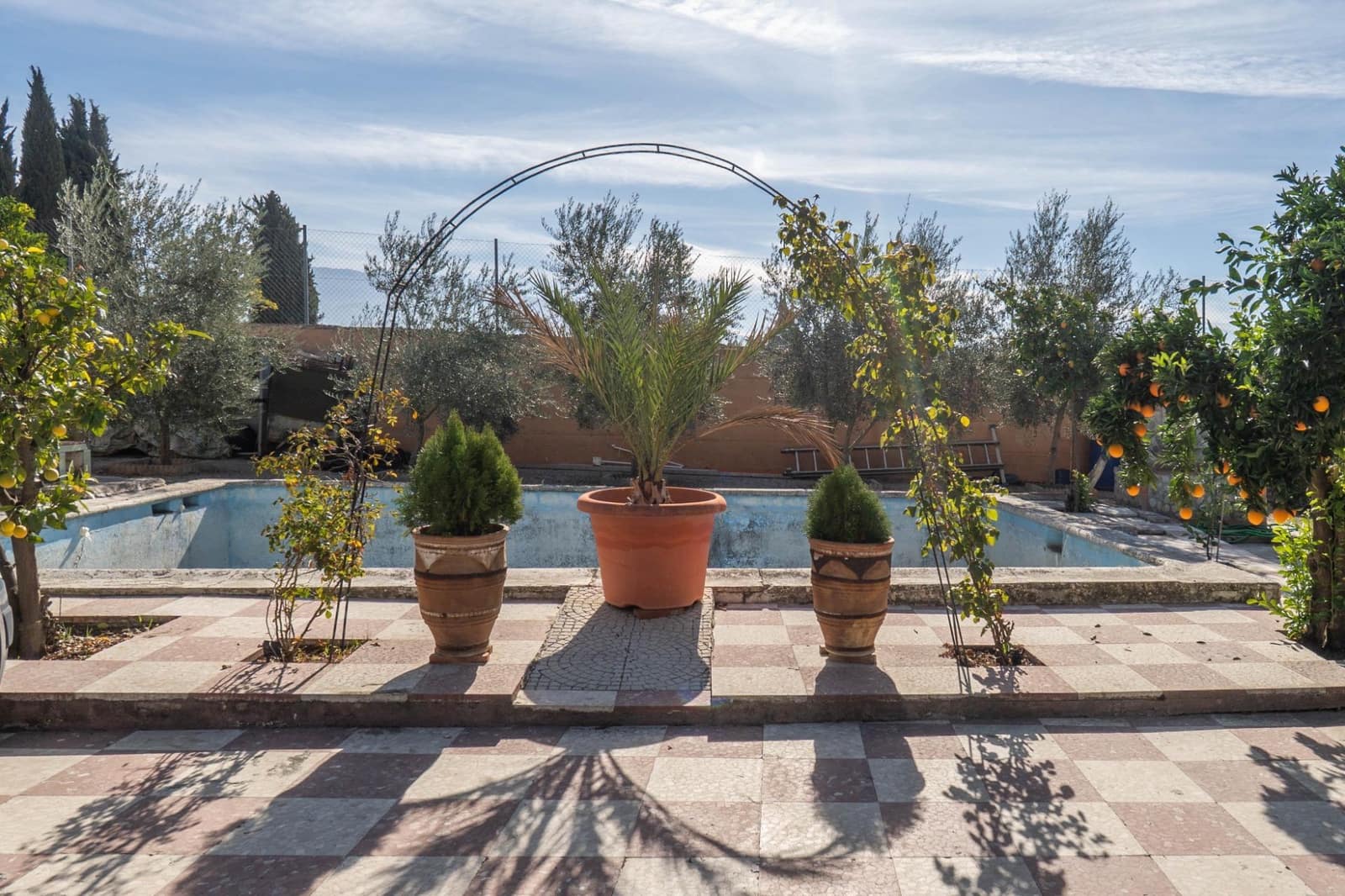 2 soveværelse Villa til salg i Granada by med swimmingpool garage - € 269.900 (Ref: 9814516)