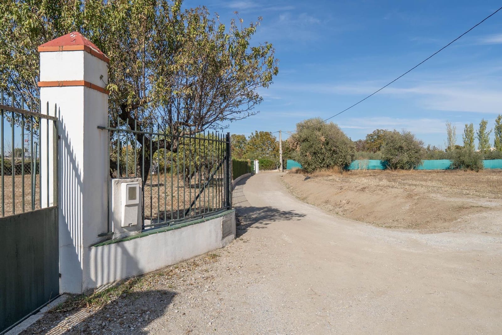 2 soveværelse Villa til salg i Granada by med swimmingpool garage - € 269.900 (Ref: 9814516)