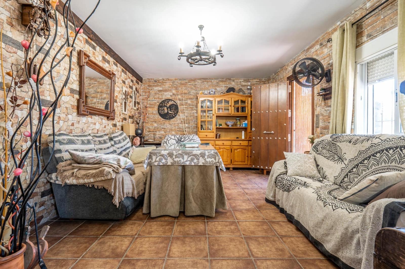 2 soveværelse Villa til salg i Granada by med swimmingpool garage - € 269.900 (Ref: 9814516)