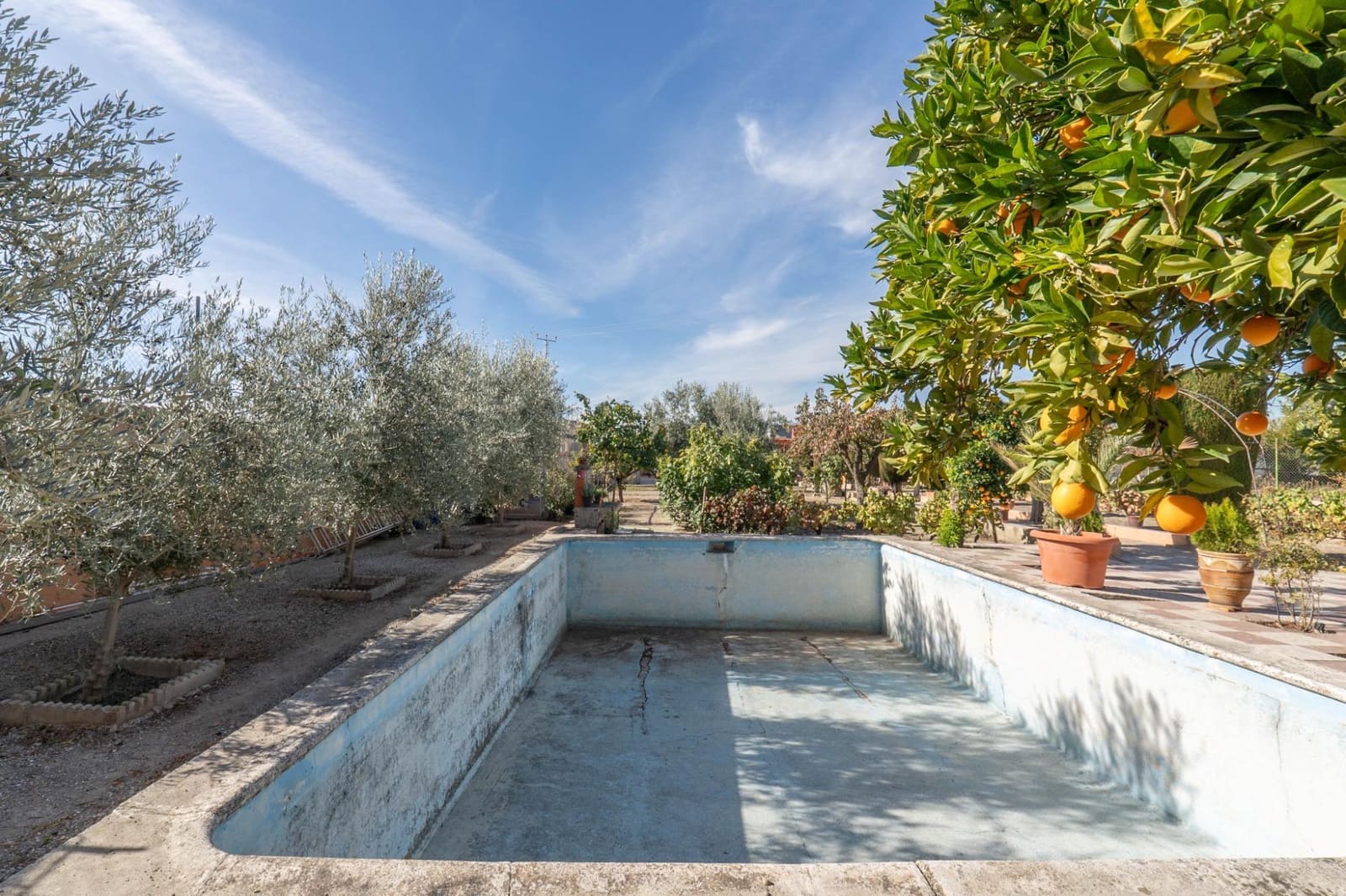 2 soveværelse Villa til salg i Granada by med swimmingpool garage - € 269.900 (Ref: 9814516)