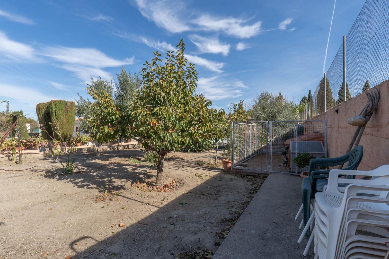 2 soveværelse Villa til salg i Granada by med swimmingpool garage - € 269.900 (Ref: 9814516)