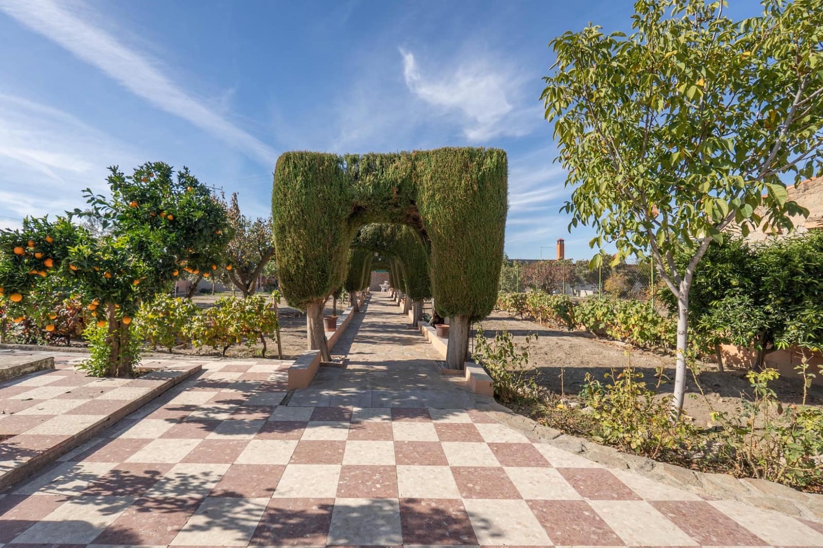 2 soveværelse Villa til salg i Granada by med swimmingpool garage - € 269.900 (Ref: 9814516)