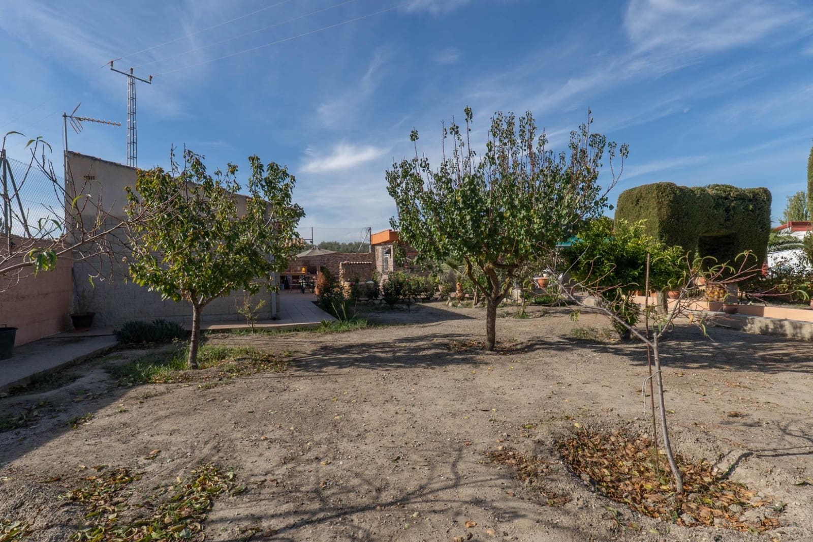 2 soveværelse Villa til salg i Granada by med swimmingpool garage - € 269.900 (Ref: 9814516)