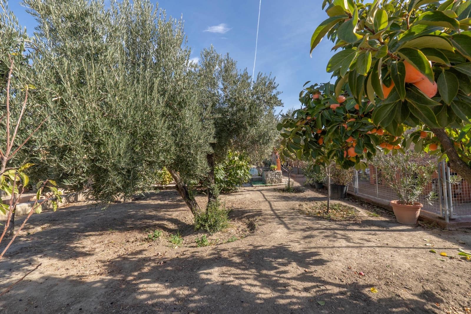 2 soveværelse Villa til salg i Granada by med swimmingpool garage - € 269.900 (Ref: 9814516)