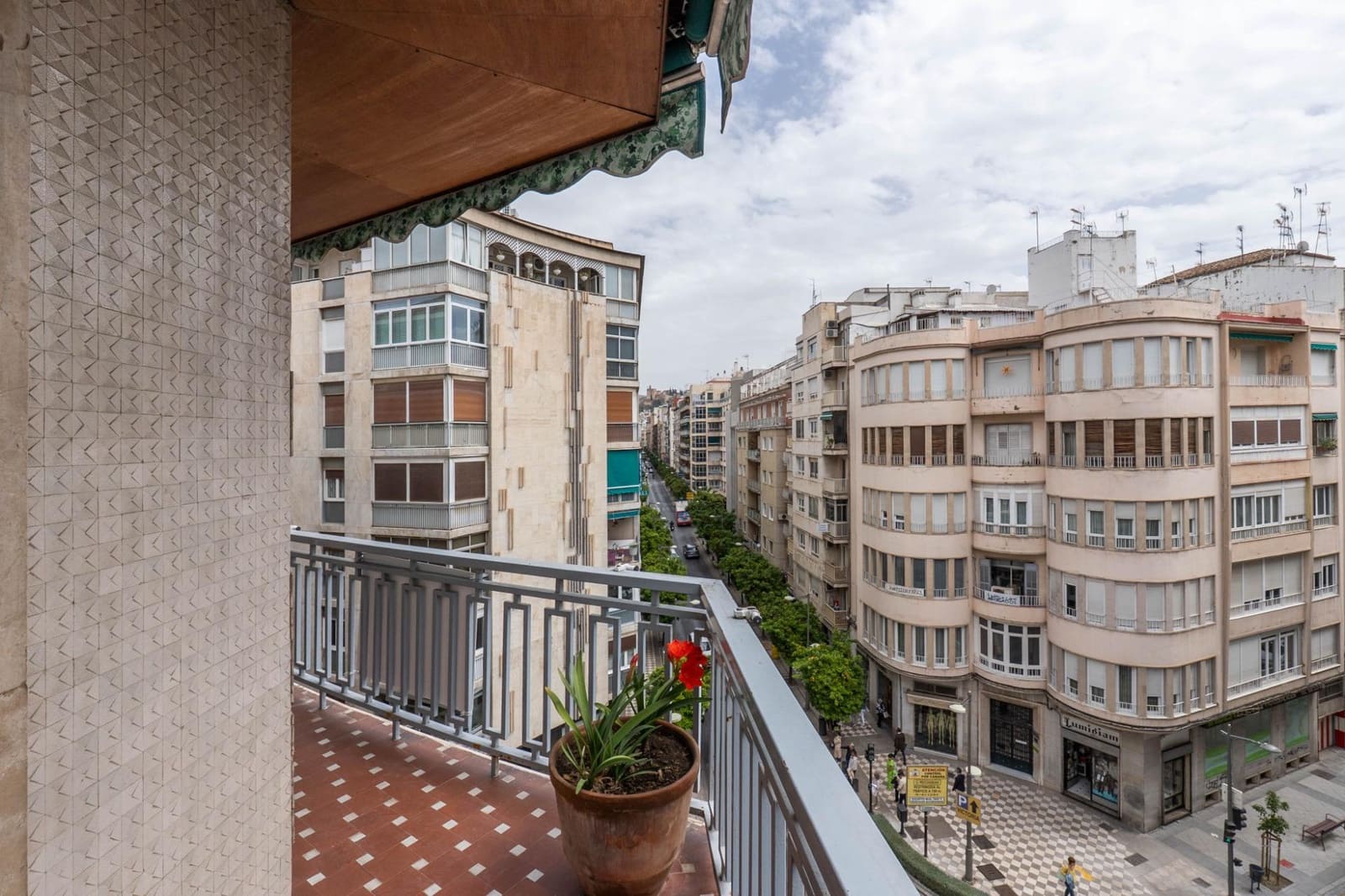5 soveværelse Lejlighed til salg i Granada by - € 620.000 (Ref: 9814517)