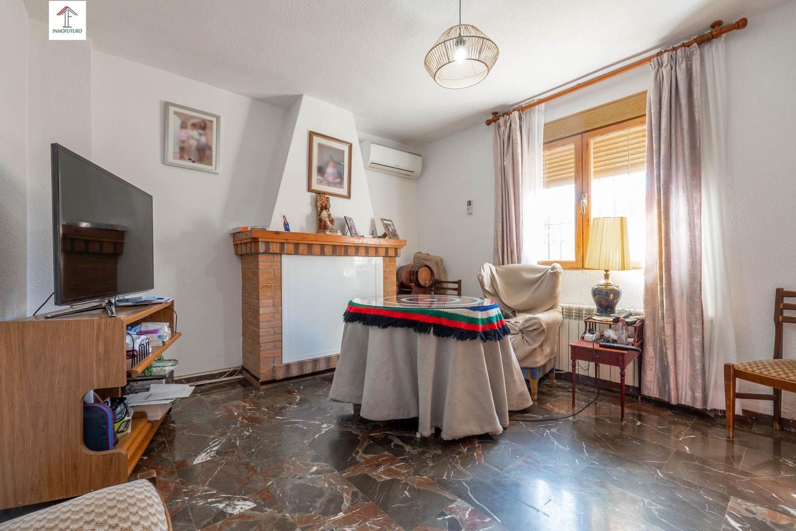 6 bedroom Villa for sale in Otura with pool garage - € 399,000 (Ref: 9814518)