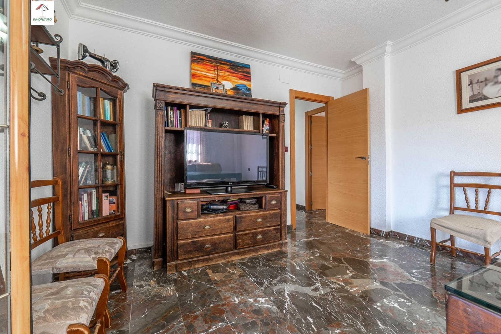 6 bedroom Villa for sale in Otura with pool garage - € 399,000 (Ref: 9814518)