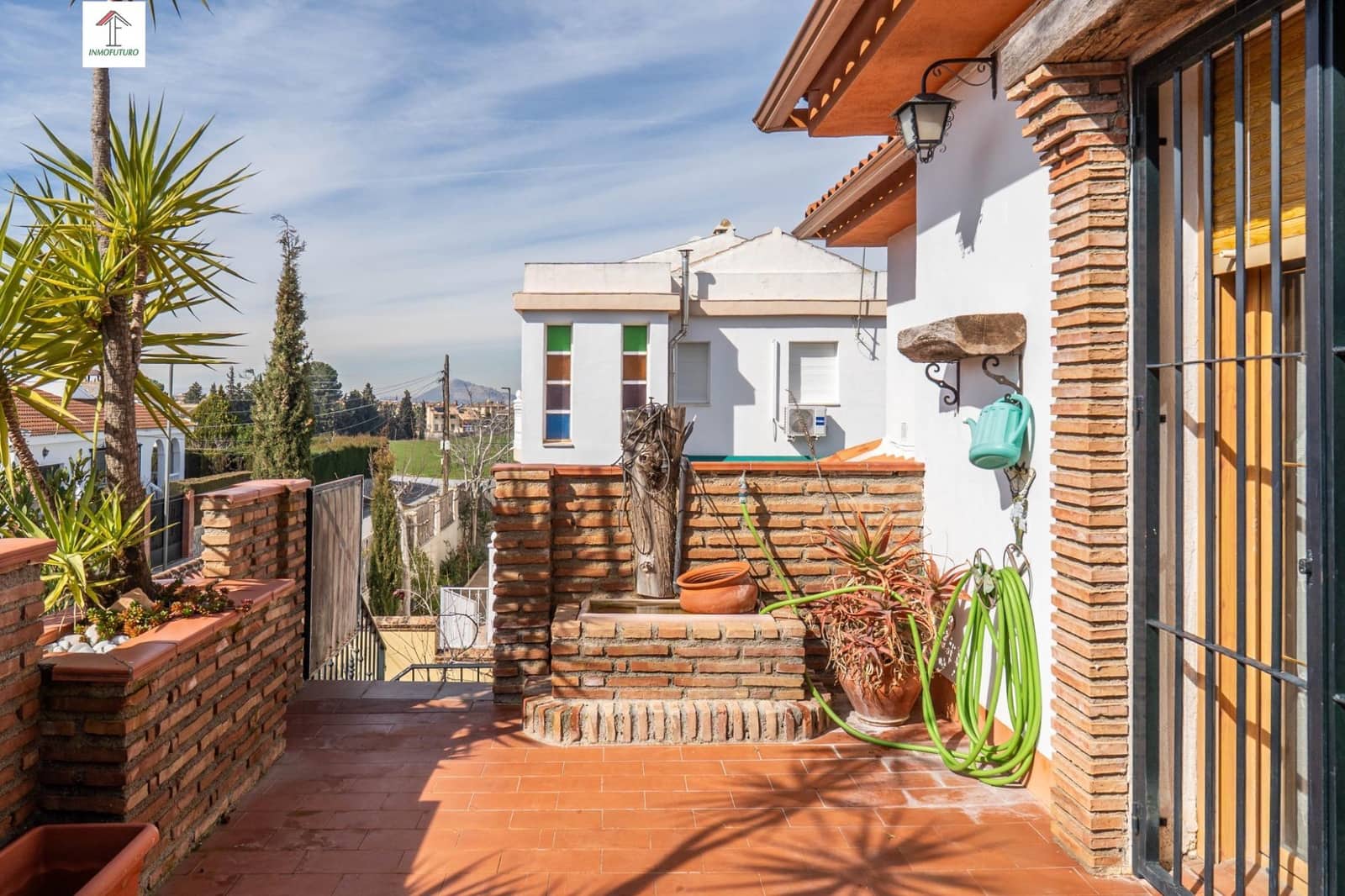 6 bedroom Villa for sale in Otura with pool garage - € 399,000 (Ref: 9814518)