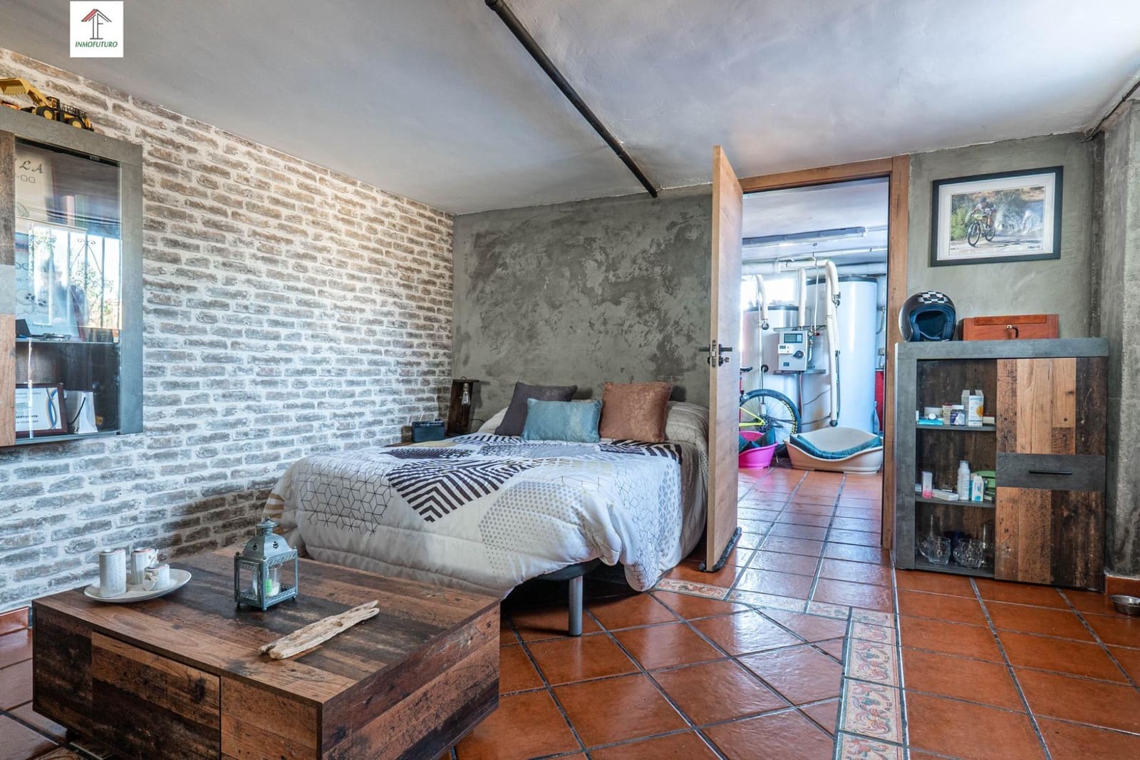 6 bedroom Villa for sale in Otura with pool garage - € 399,000 (Ref: 9814518)