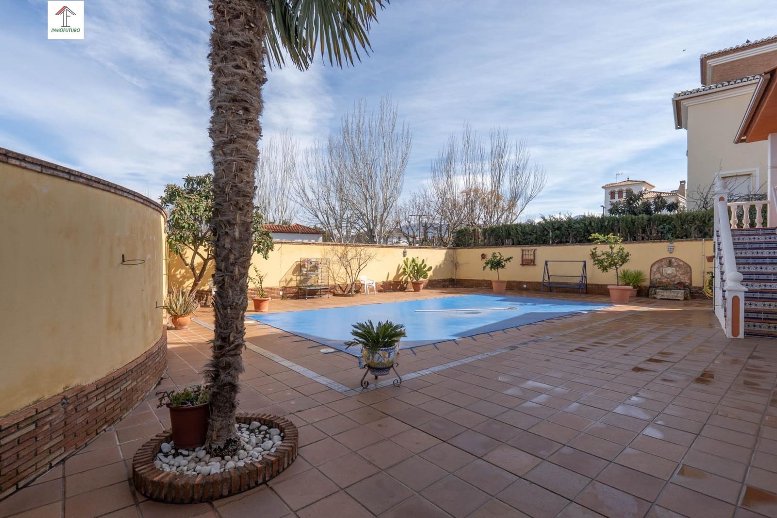 6 bedroom Villa for sale in Otura with pool garage - € 399,000 (Ref: 9814518)