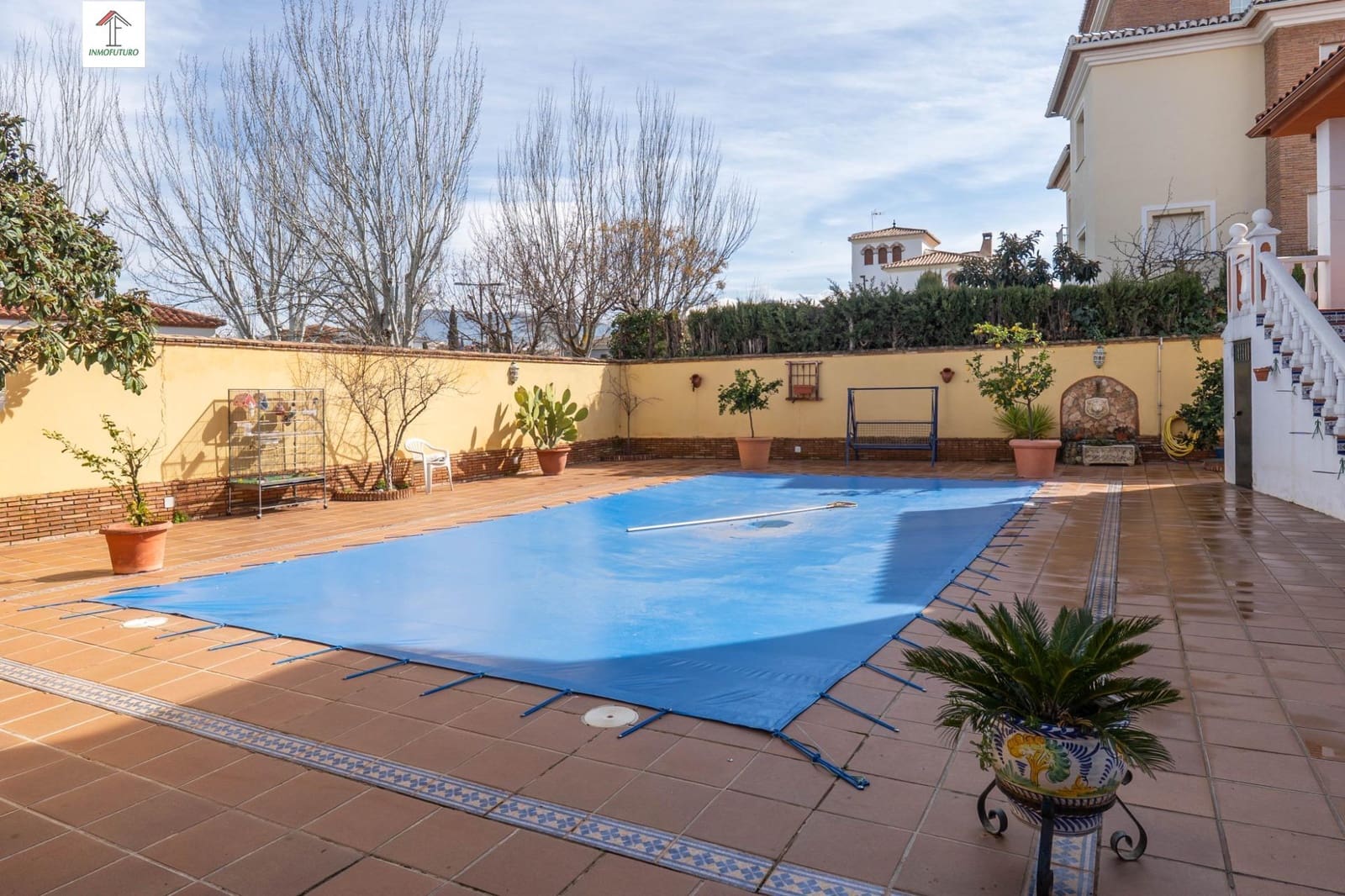 6 bedroom Villa for sale in Otura with pool garage - € 399,000 (Ref: 9814518)
