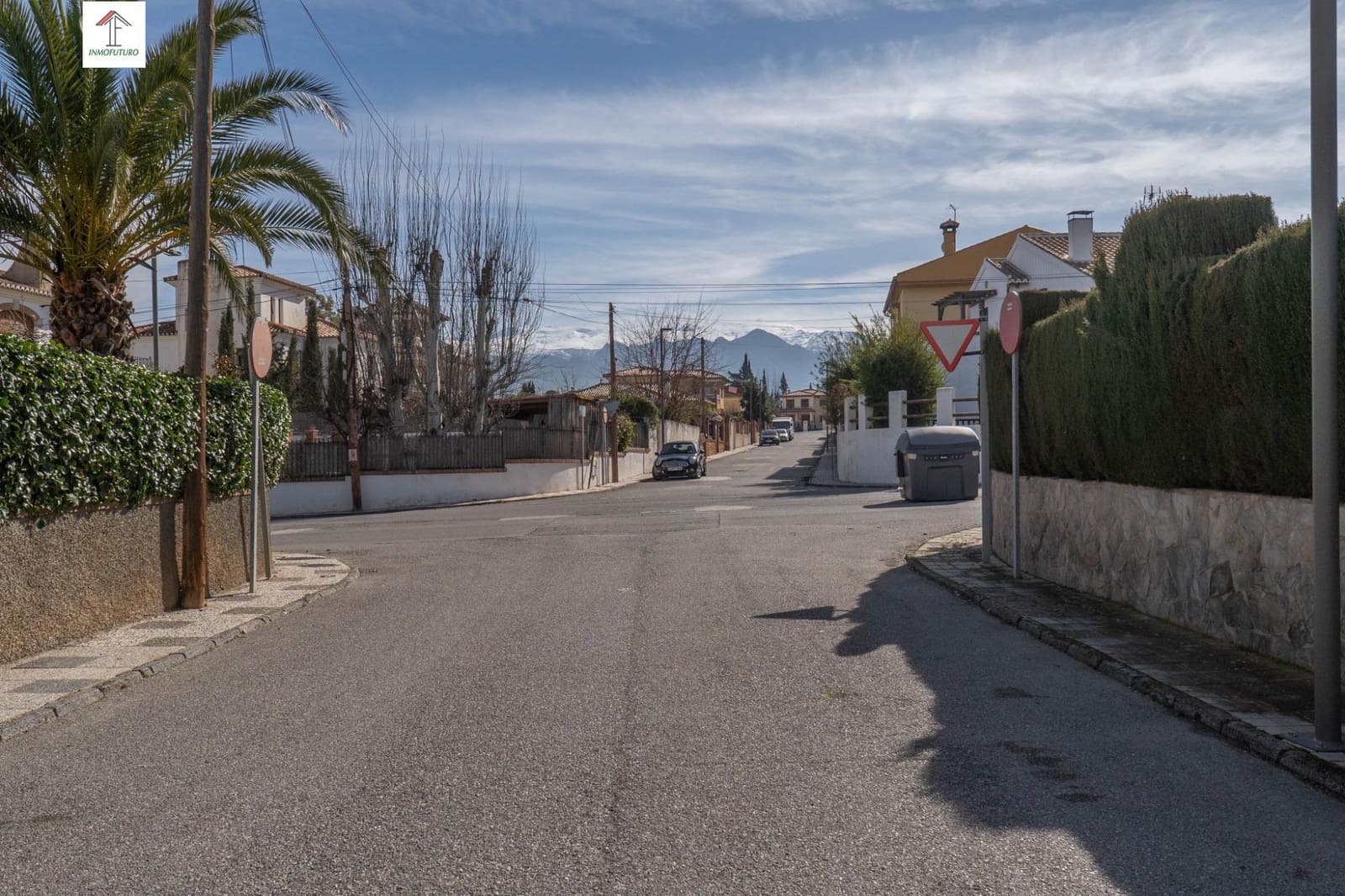 6 bedroom Villa for sale in Otura with pool garage - € 399,000 (Ref: 9814518)