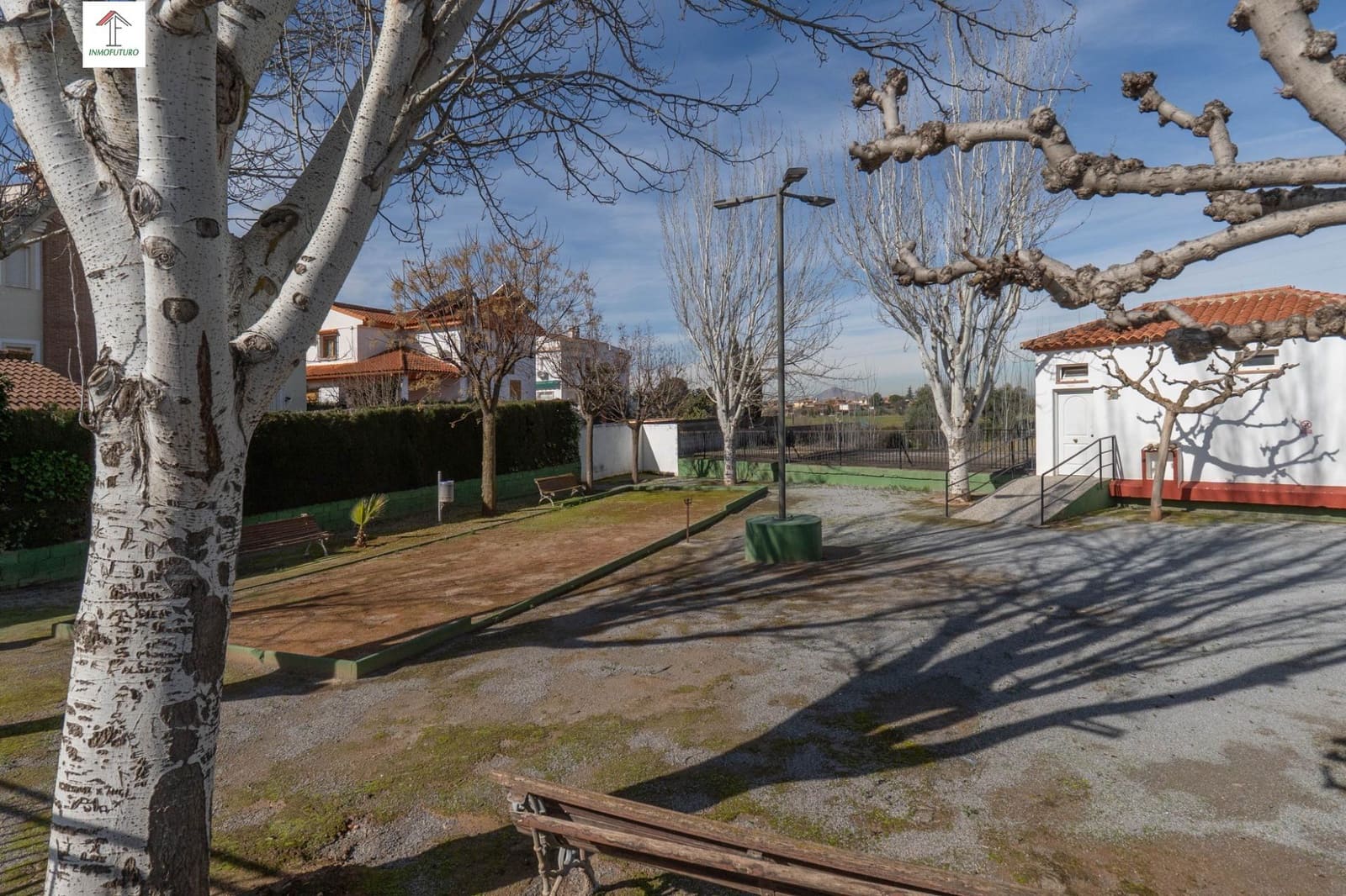 6 bedroom Villa for sale in Otura with pool garage - € 399,000 (Ref: 9814518)