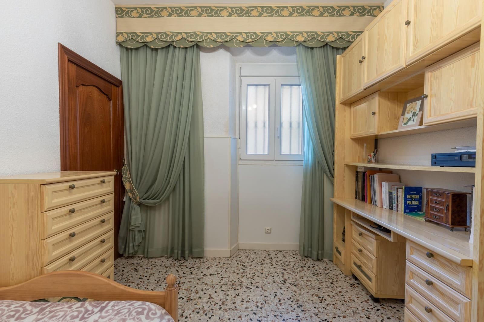 2 soveværelse Lejlighed til salg i Granada by - € 189.000 (Ref: 9814521)