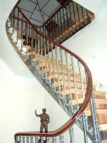 8 sypialnia Finka/Dom wiejski na sprzedaż w La Carolina z basenem - 399 000 € (Ref: 9814522)