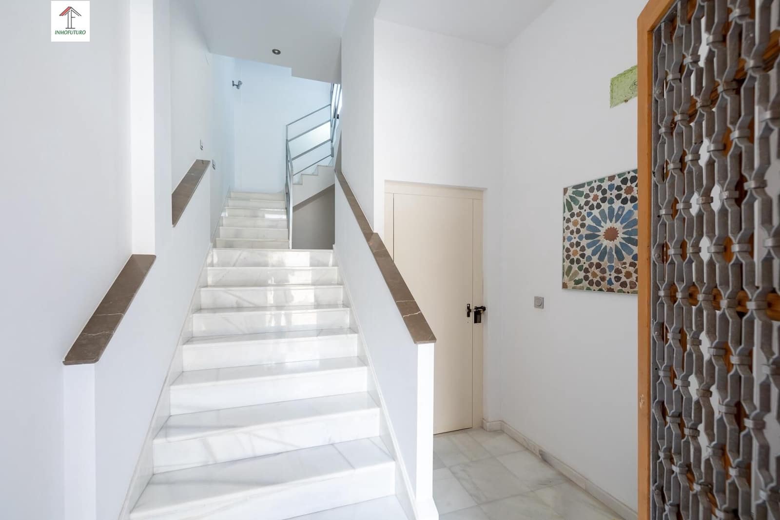 Apartamento de 4 habitaciones en La Zubia en venta con garaje - 392.000 € (Ref: 9814525)