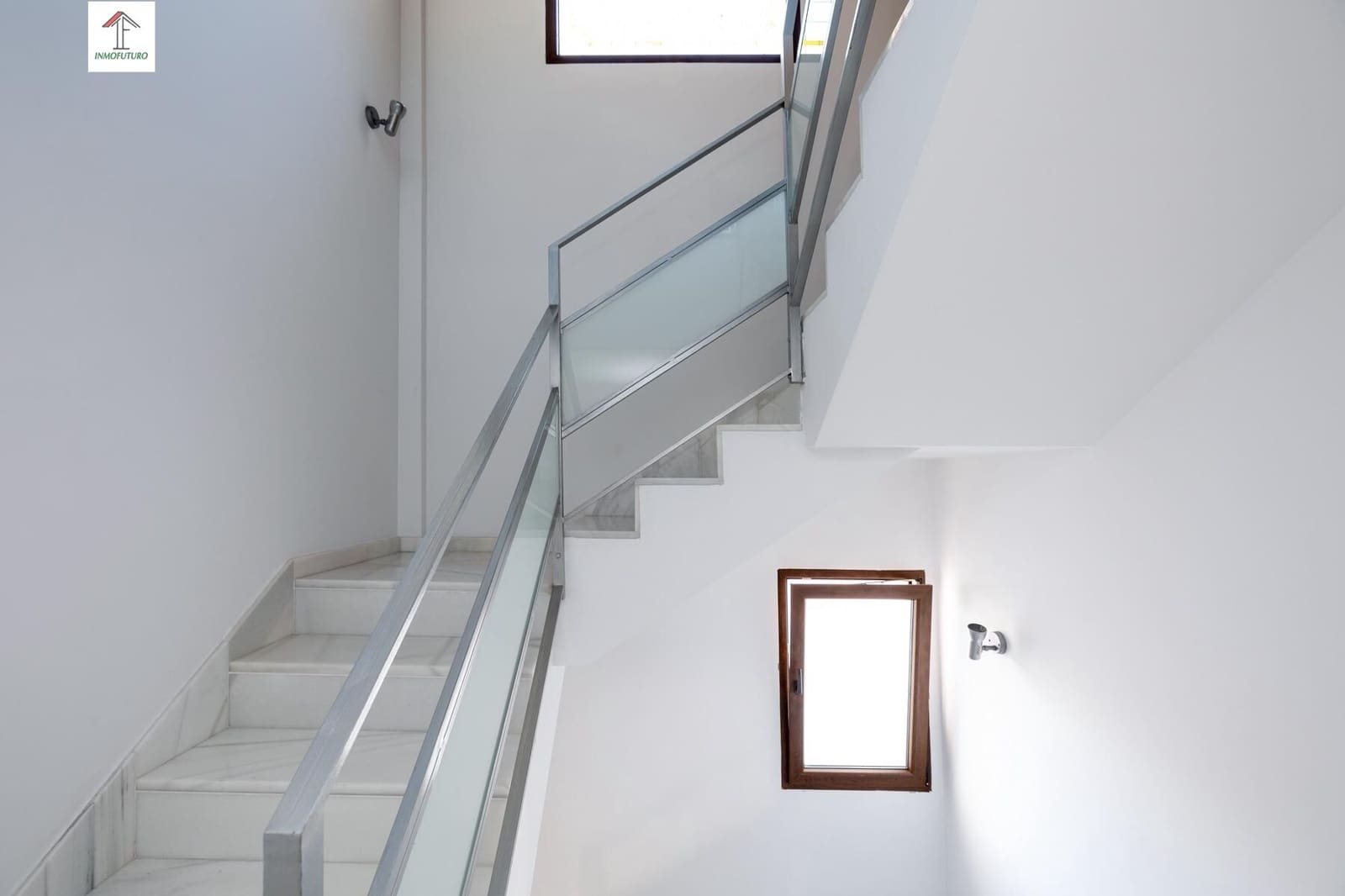 Apartamento de 4 habitaciones en La Zubia en venta con garaje - 392.000 € (Ref: 9814525)