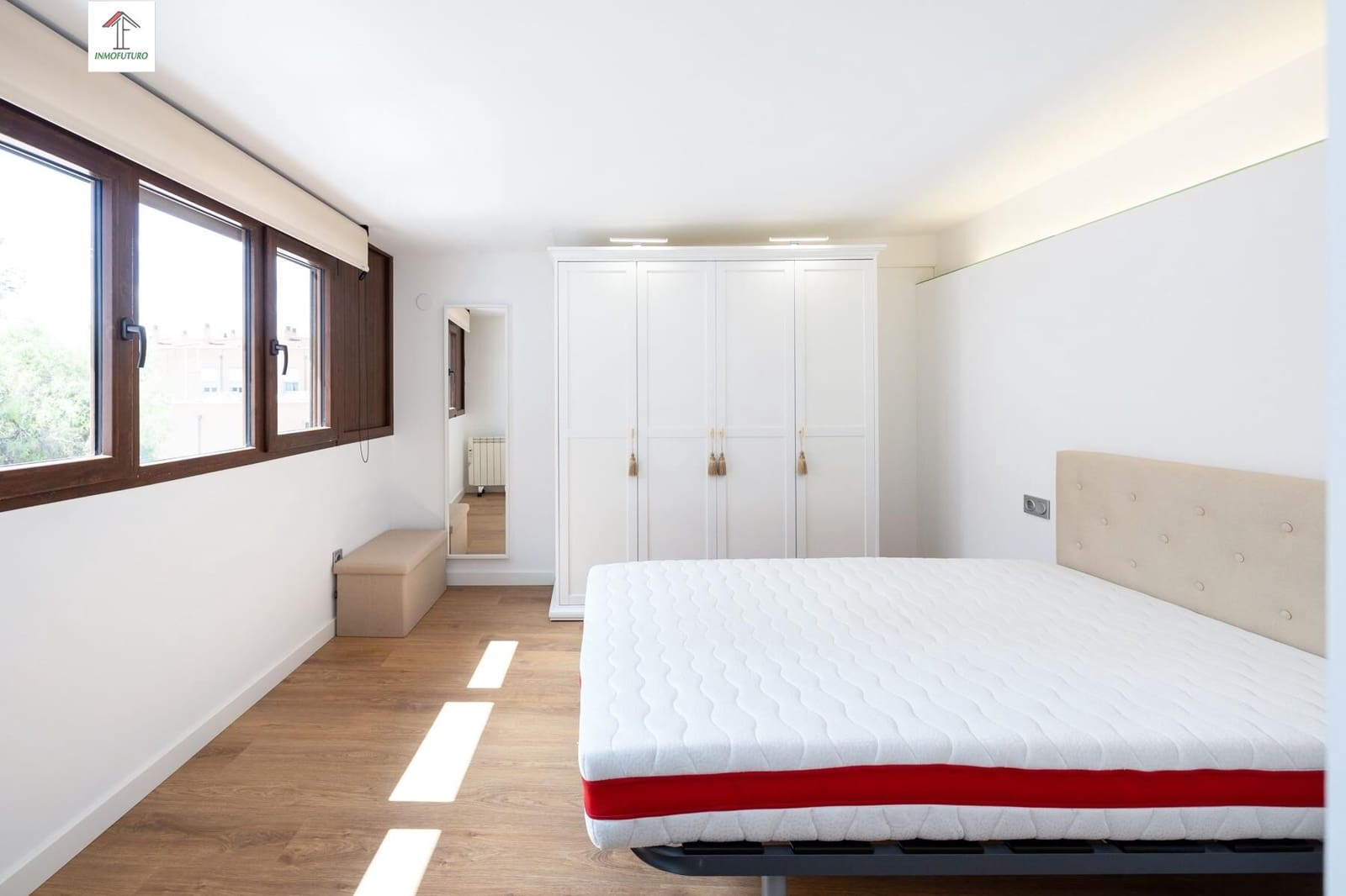 Apartamento de 4 habitaciones en La Zubia en venta con garaje - 392.000 € (Ref: 9814525)